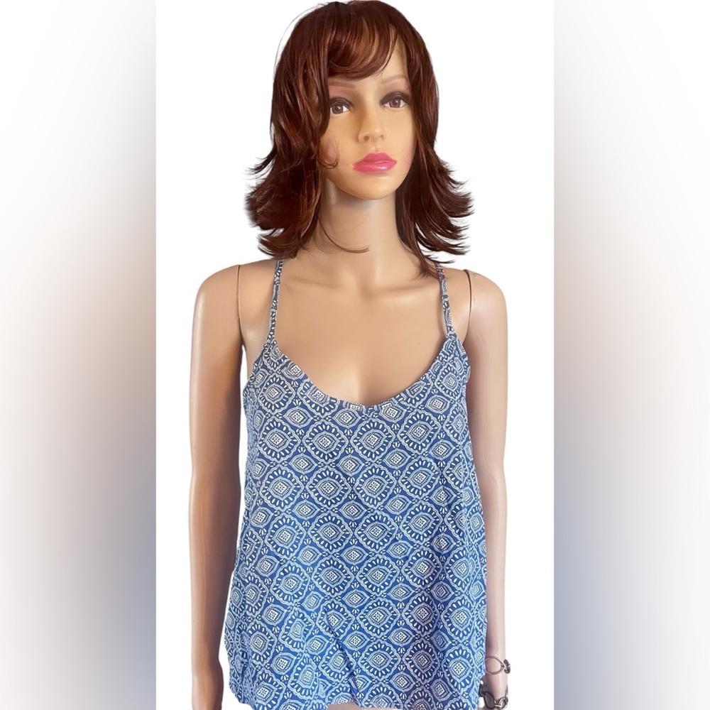 Hollister Elegant Blue and White Geometric Camisole